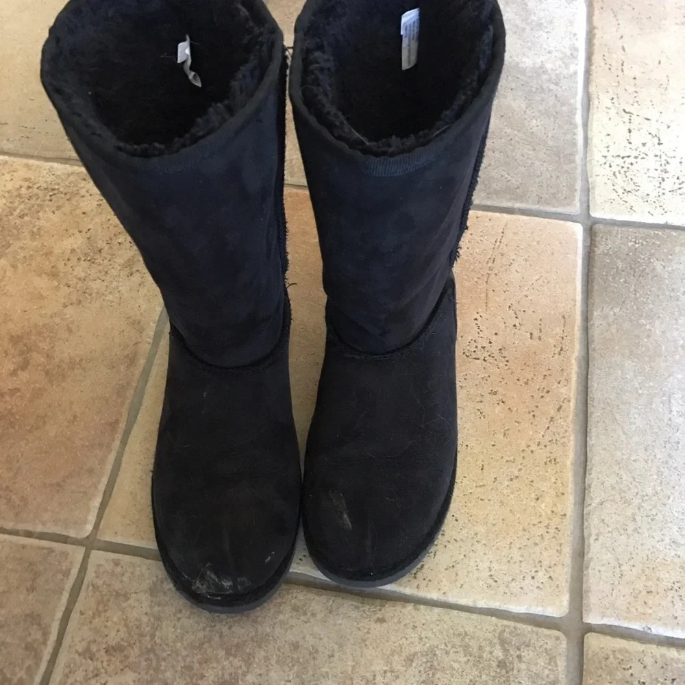 Circo Kids Size 4 Boots Black Snow Winter Warm Fuzzy GUC